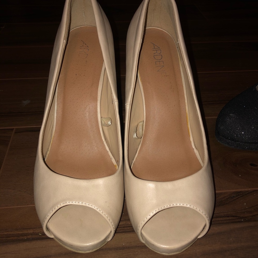 Open Toe heals